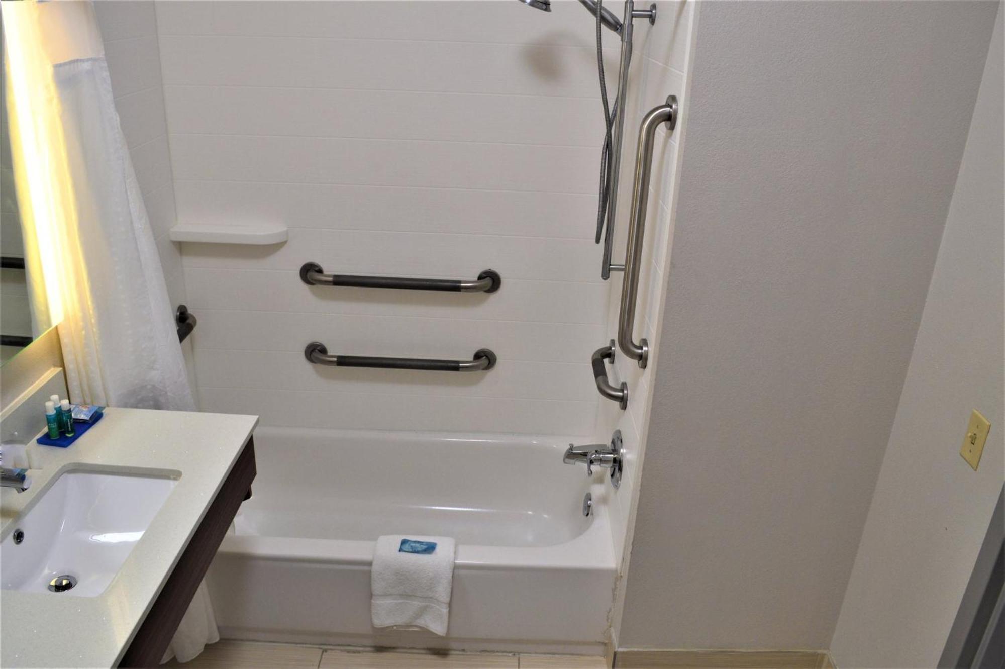 Holiday Inn Express & Suites Batesville By Ihg Εξωτερικό φωτογραφία