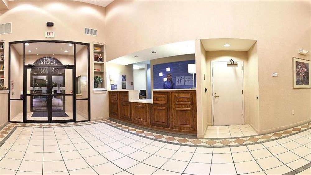 Holiday Inn Express & Suites Batesville By Ihg Εξωτερικό φωτογραφία
