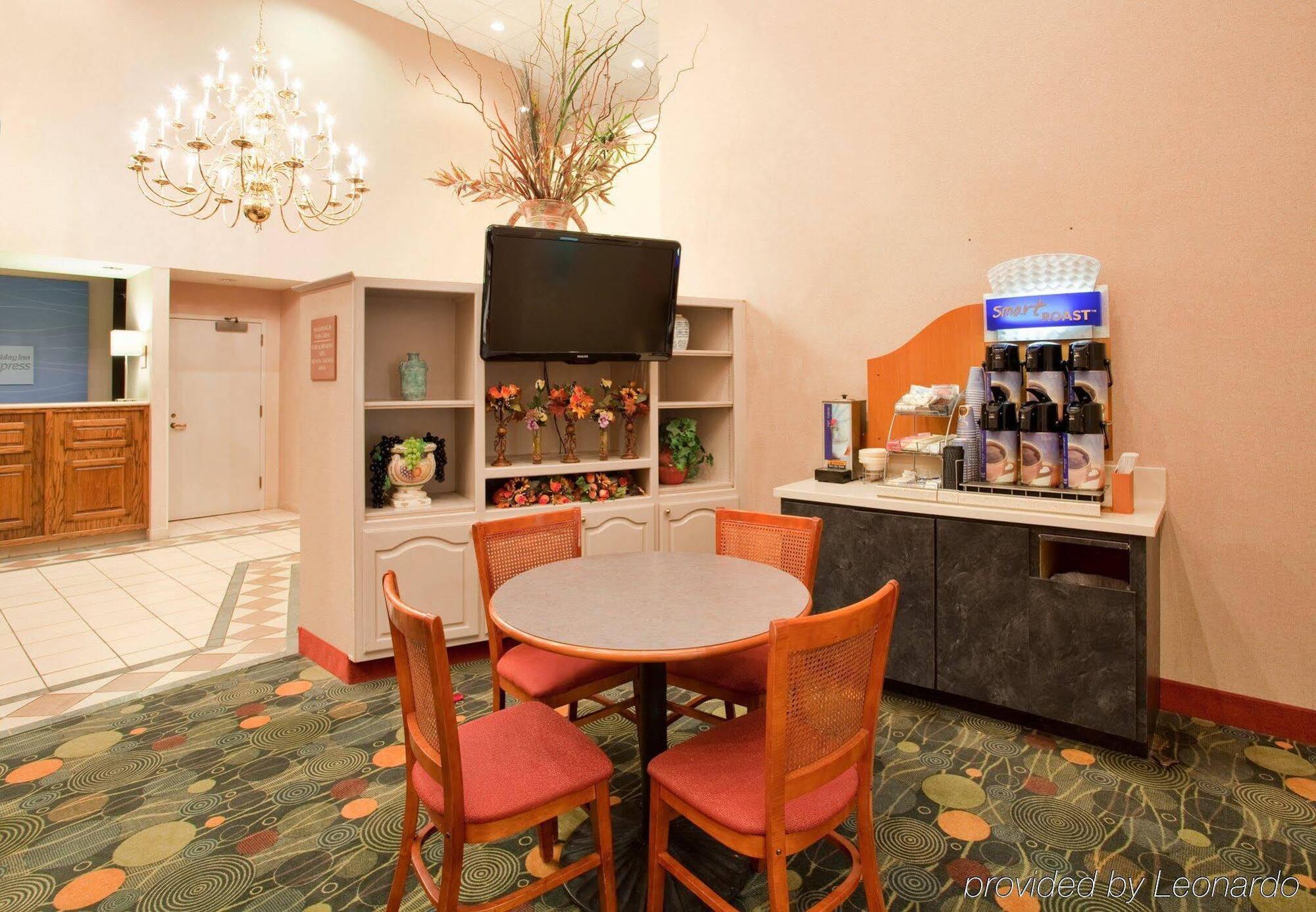 Holiday Inn Express & Suites Batesville By Ihg Εξωτερικό φωτογραφία